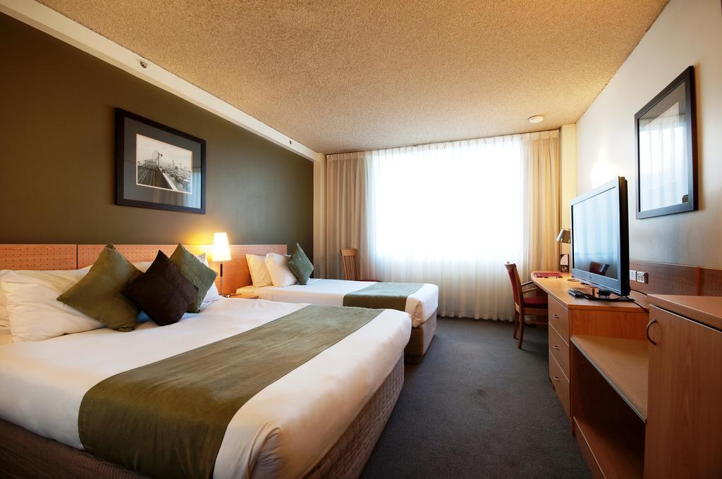 Фотография Crossley 4*