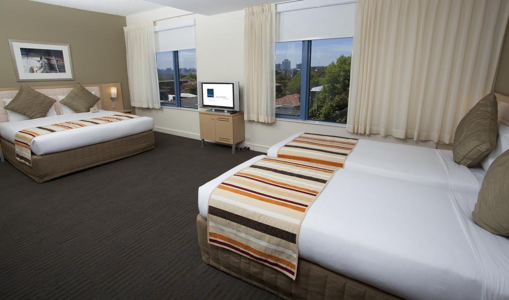 Фото Novotel Melbourne St Kilda 4*