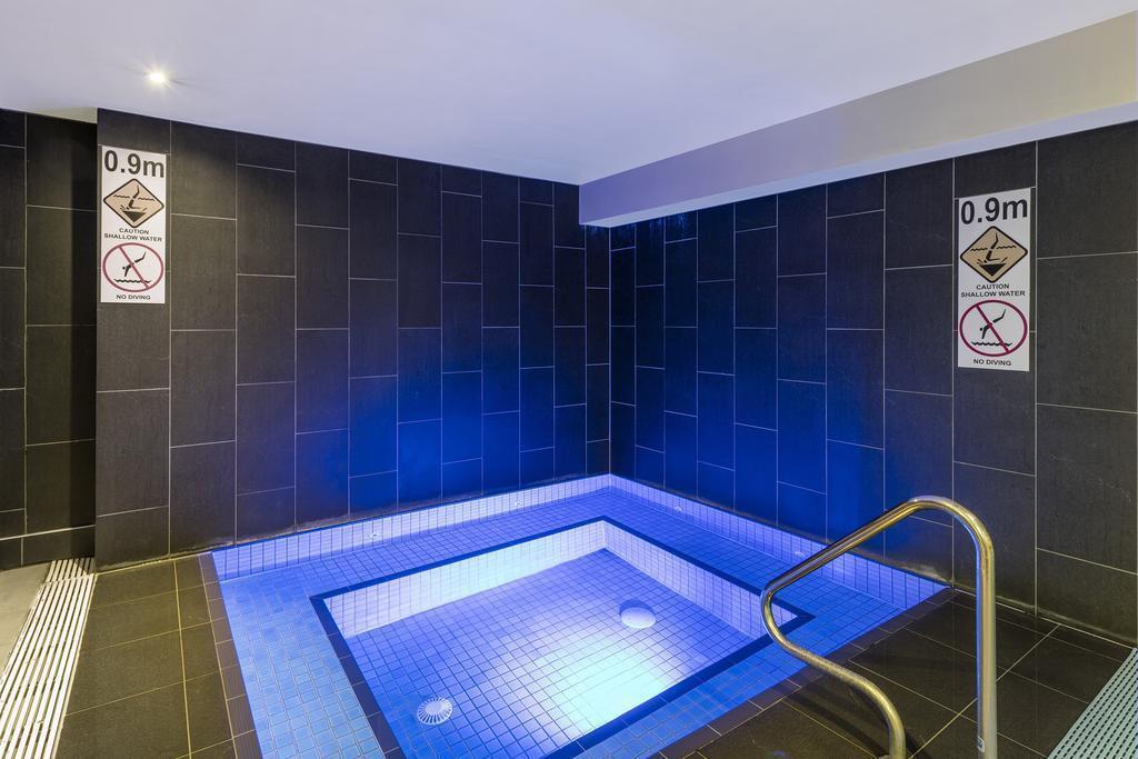 Отель Oaks On Market 4*