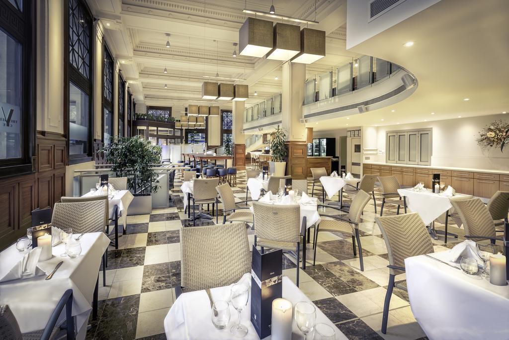 Отель Quality Hotel Batman'S Hill On Collins 4*