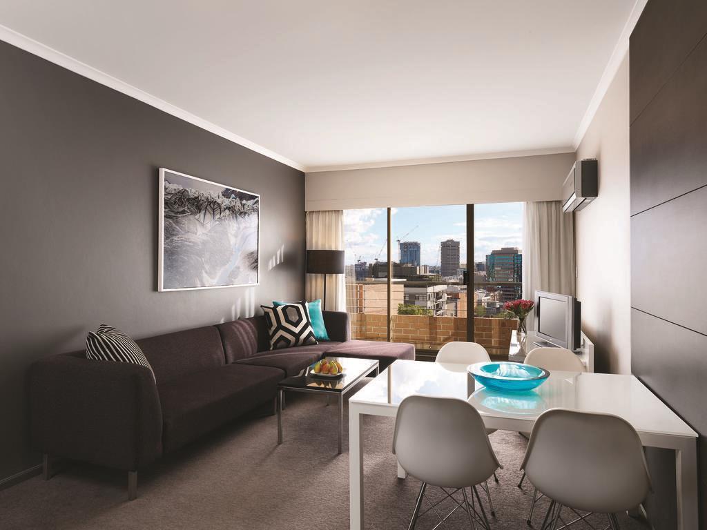 Отель Adina Apartment Hotel Sydney, Crown Street 4*
