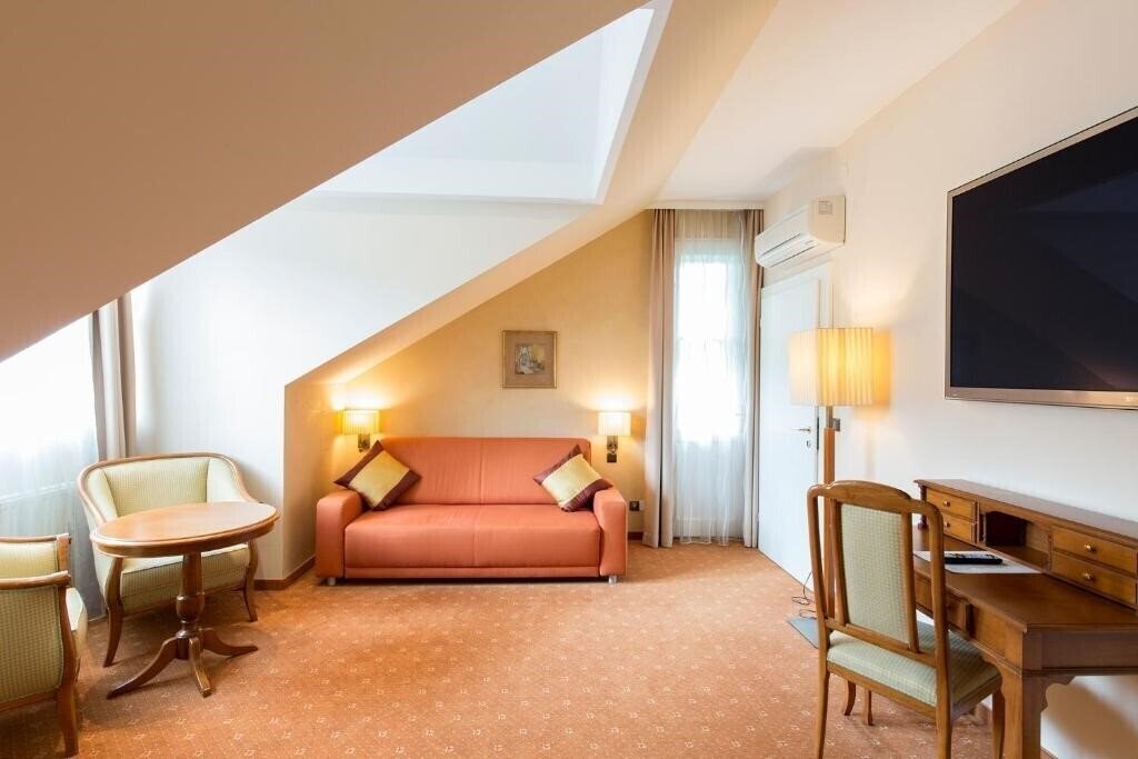 Фотография Hotel Sacher Baden 4*