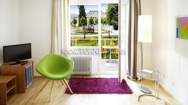 Фотография At The Park 4*