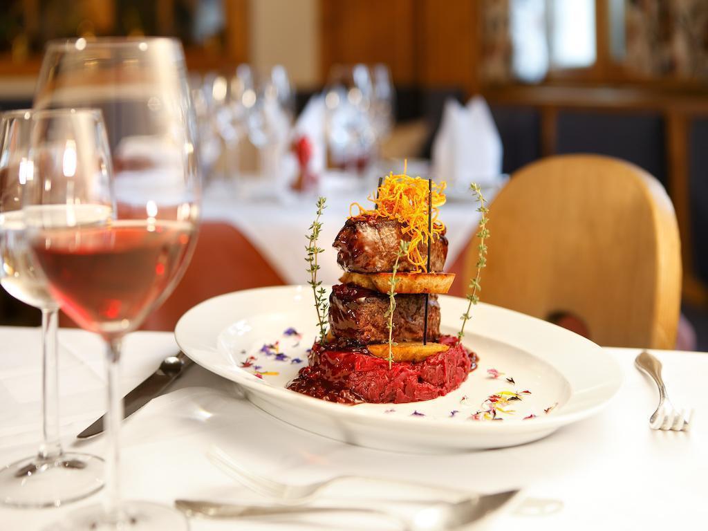 Картинка Hotel Zum Hirschen 4*