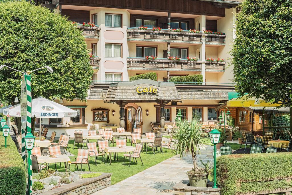 Отель Alpenhof Kristall 3*