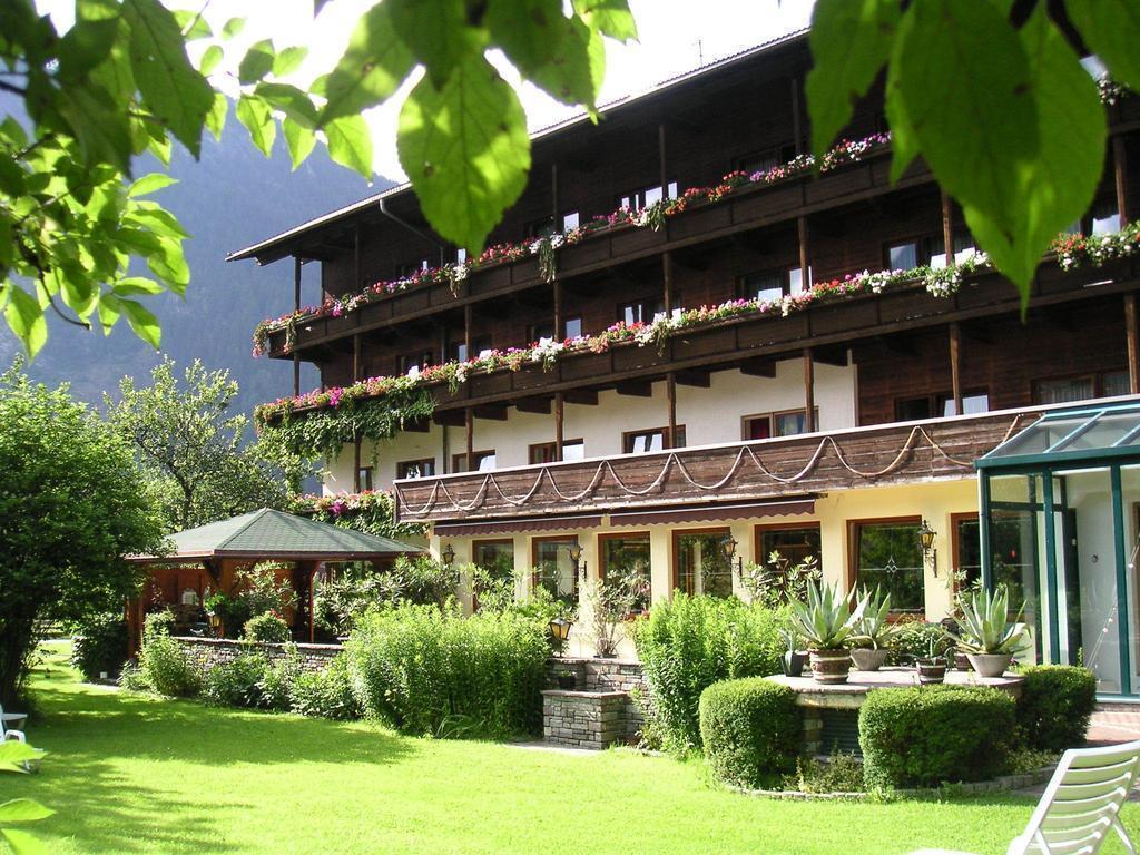 Отель Pension Strolz 3*