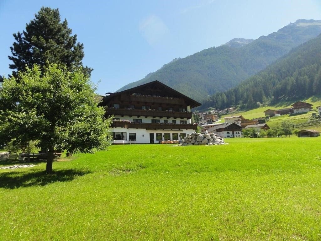 Картинка Hotel Steuxner 3*