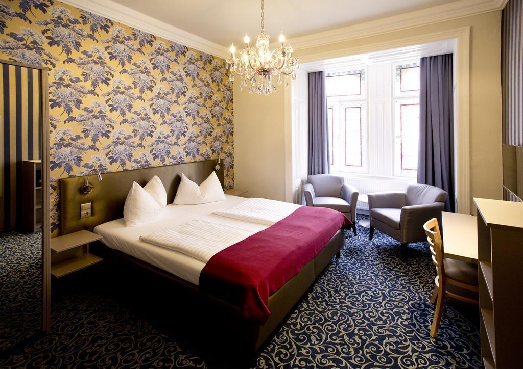 Отель Hotel Furst Metternich 3*