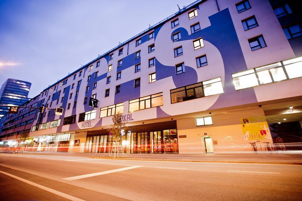Отель Hotel Zeitgeist Vienna Hauptbahnhof 4*