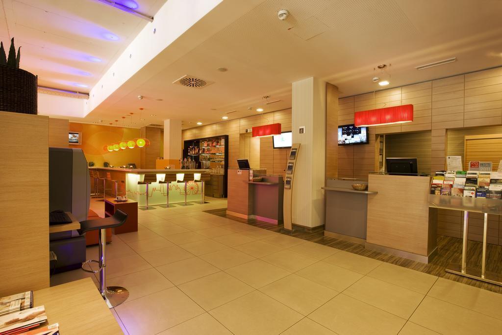 Отель Ibis Wien Messe 3*