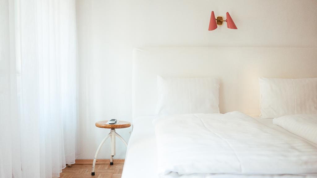 Отель Am Brillantengrund 3*