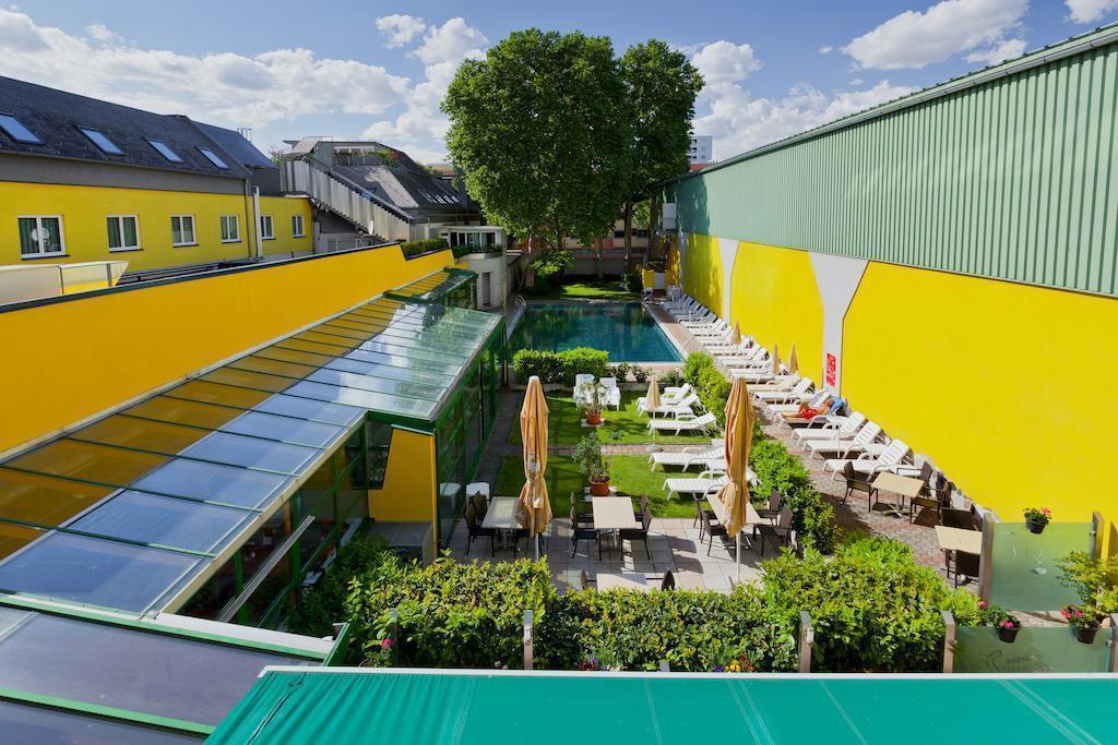 Картинка Vienna Sporthotel 3*