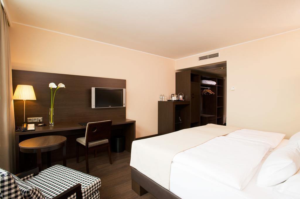 Фотография Hilton Vienna Danube 4*