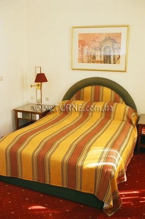 Отель Resonanz 3*