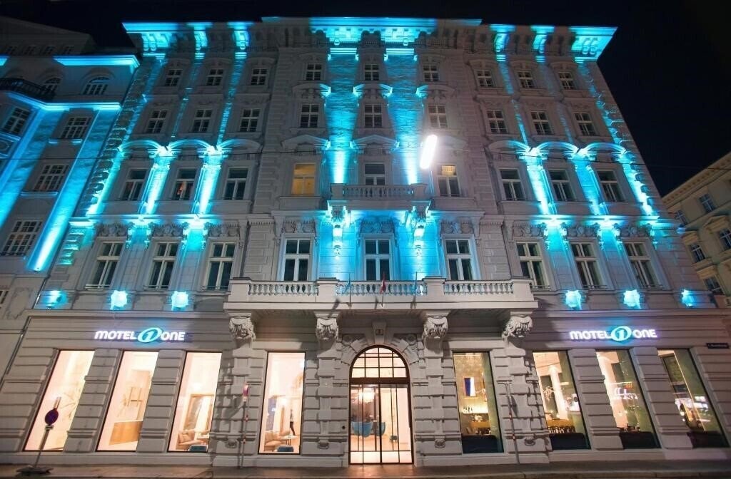 Картинка Motel One Wien Staatsoper 3*