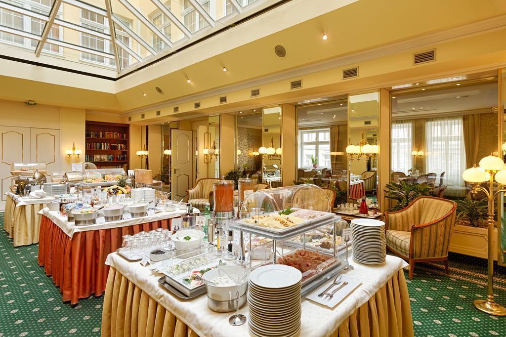 Отель Best Western Hotel City Central 4*