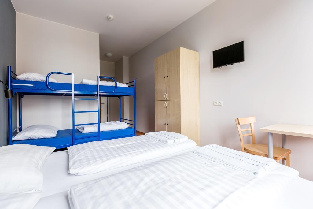 Картинка A&O Salzburg Hauptbahnhof 2*