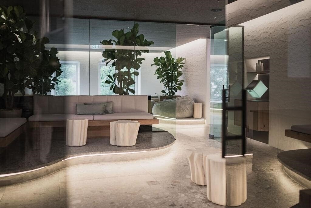 Отель Hotel Goldenes Schiff 4*