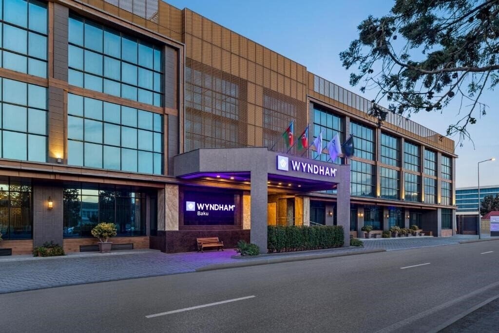 Отель Rich Hotel 5*