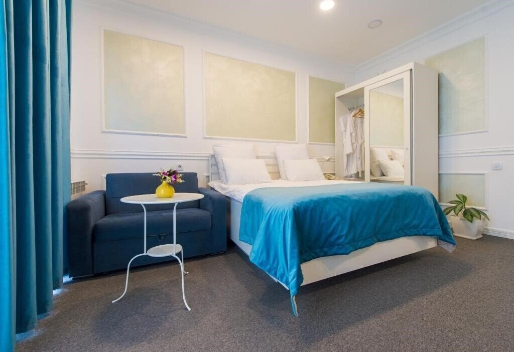 Фото Two Seasons Boutique Hotel 3*