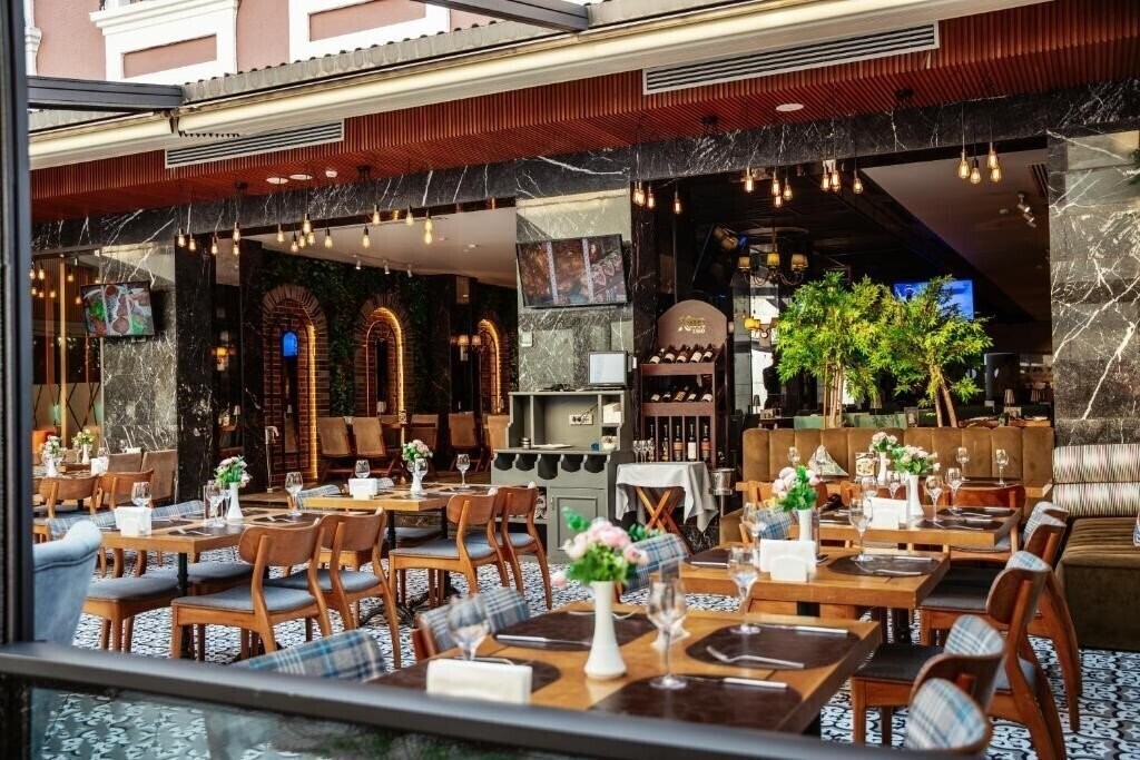 Изображение Theatrum Hotel 5*