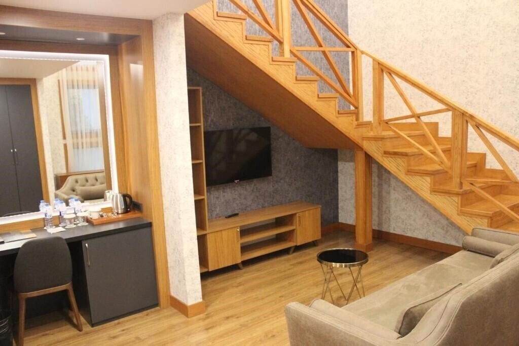 Фото Midtown Hotel 4*