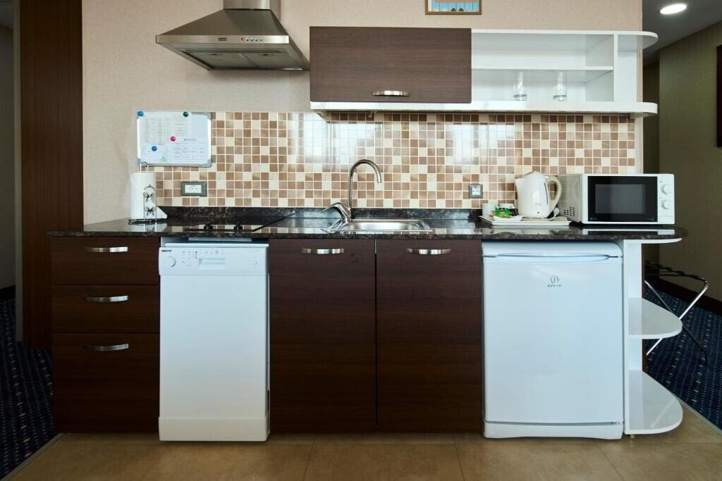 Фотография Parkside Hotel & Apartments 4*