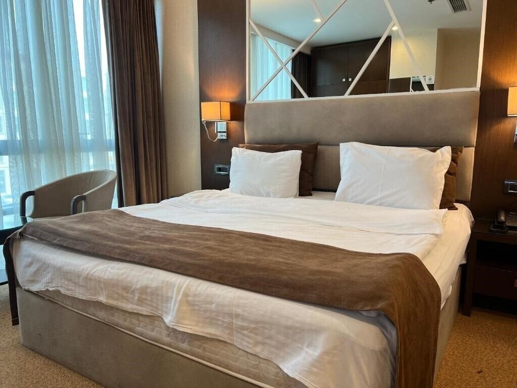 Фотография Diamond Hotel Baku 4*