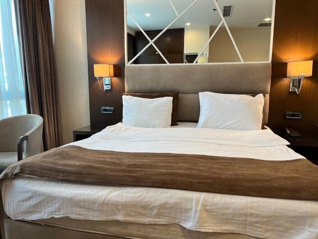 Изображение Diamond Hotel Baku 4*