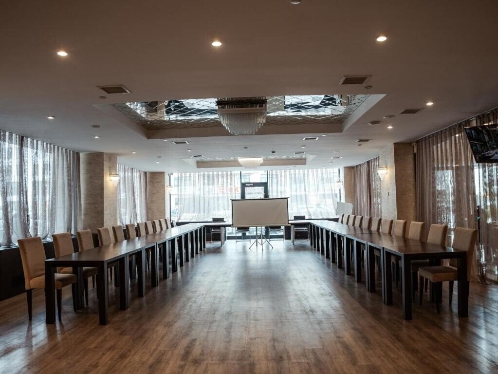 Картинка Diamond Hotel Baku 4*