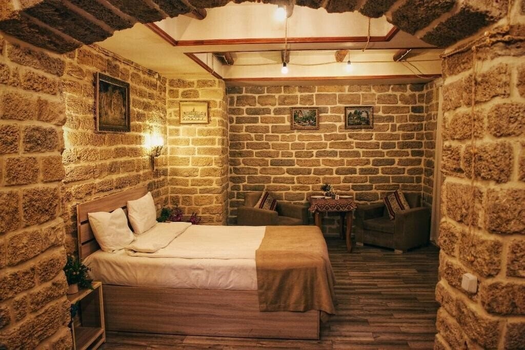 Отель Antique Hotel 4*