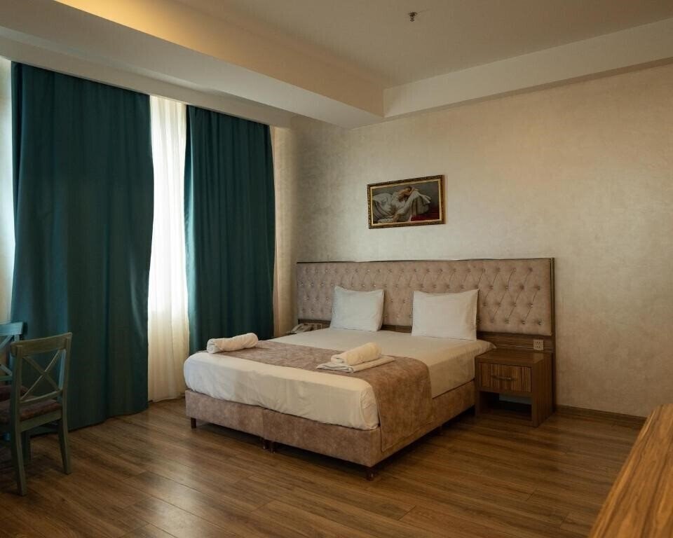 Изображение La Corne Hotel 3*