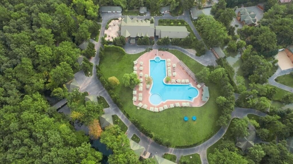 Отель River Inn Resort & Spa 4*