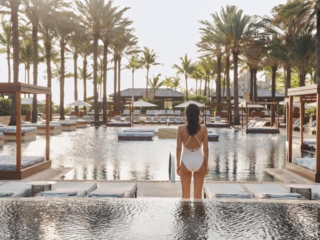 Отель The Cove Atlantis 4*