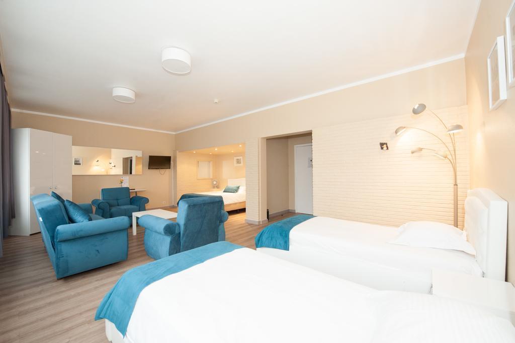 Отель De France Hotel 2*