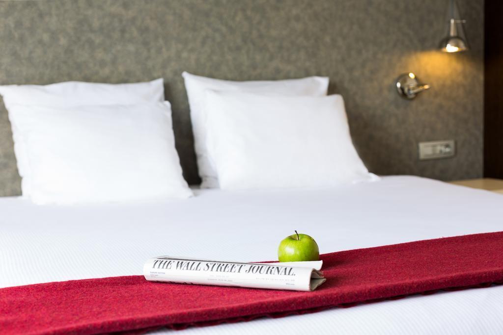 Отель Nh Stephanie 4*