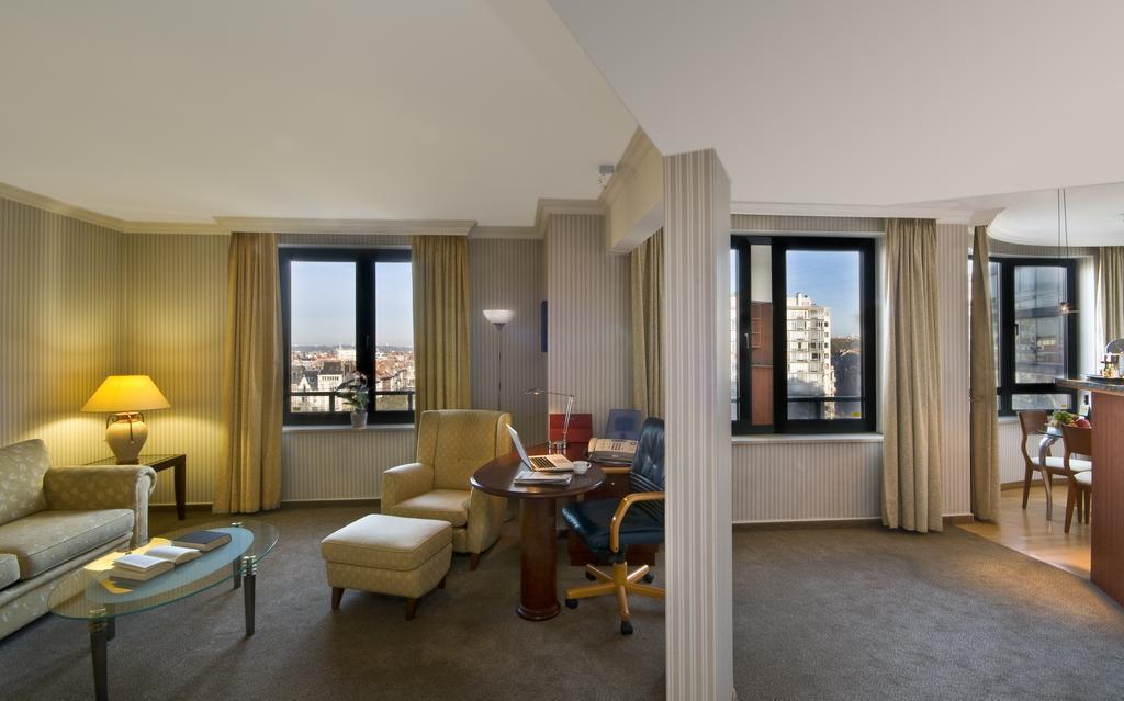 Фотография B-Aparthotel Ambiorix 4*