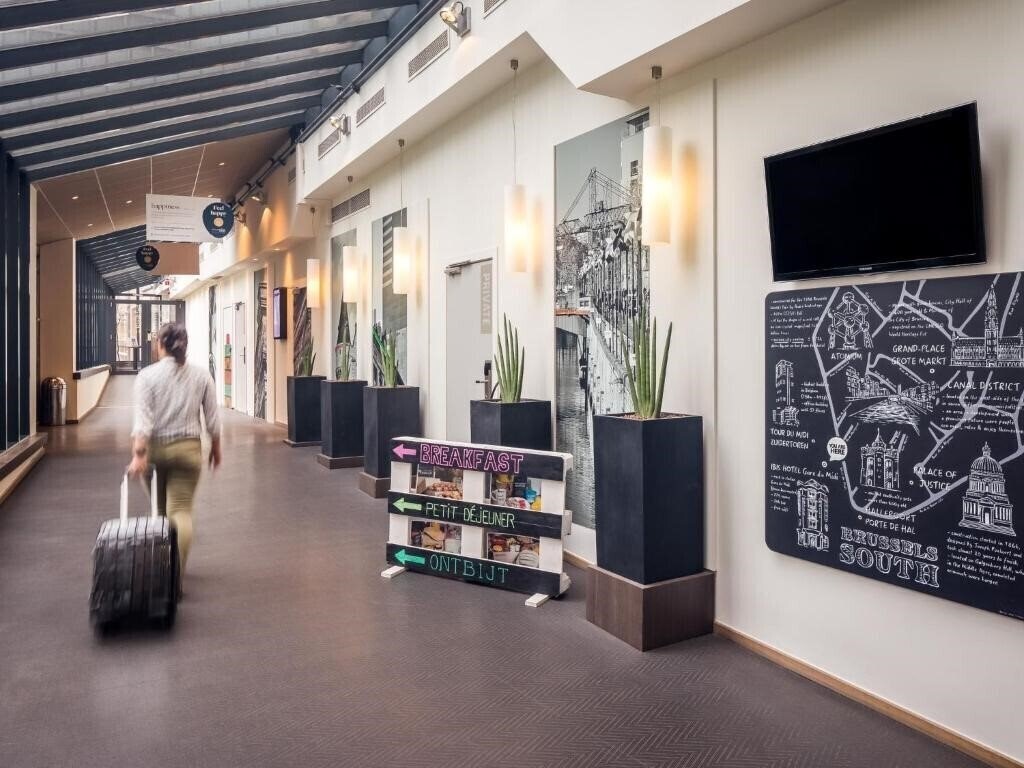 Фотография Ibis Brussels Centre Gare Midi 3*