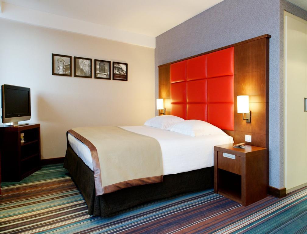 Отель New Hotel Charlemagne 4*