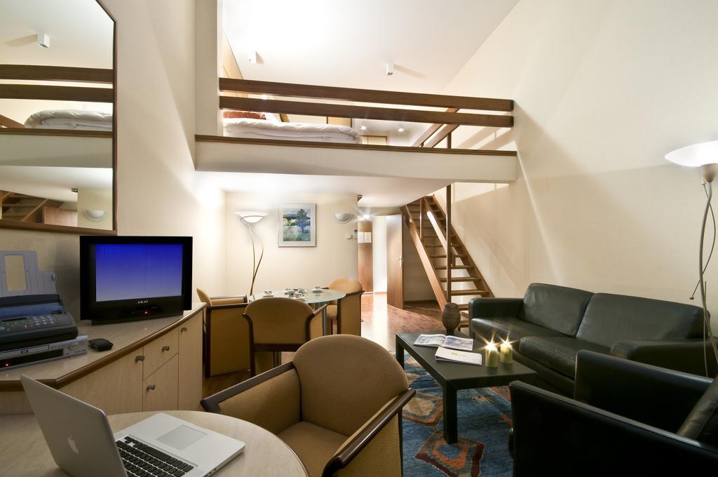 Изображение B-Aparthotel Montgomery 4*