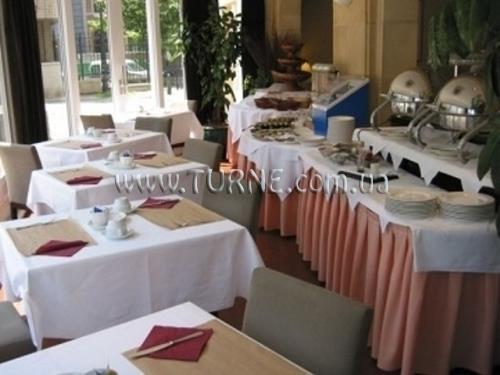 Отель Best Western Premier Carrefour de l'Europe 4*