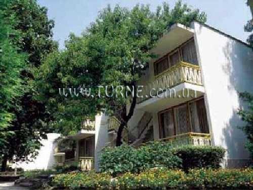 Картинка Villas West 2*