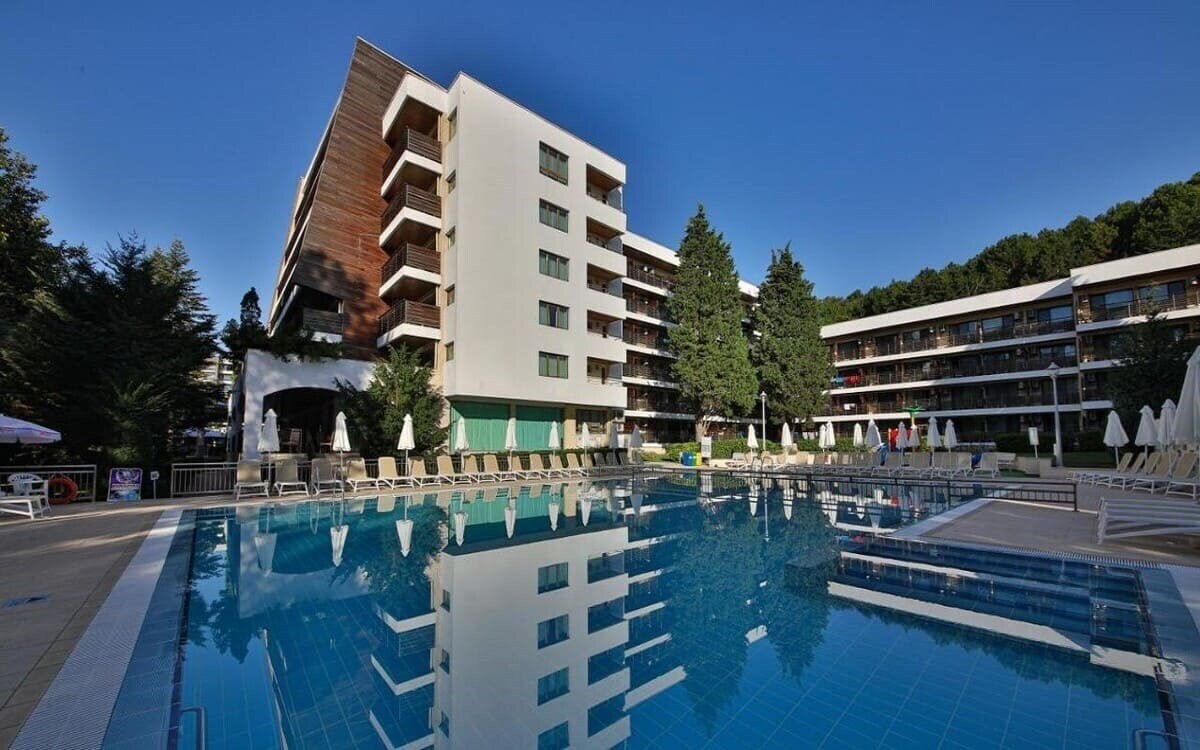 Отель Hotel Flamingo Albena (ex. Flamingo) 4*