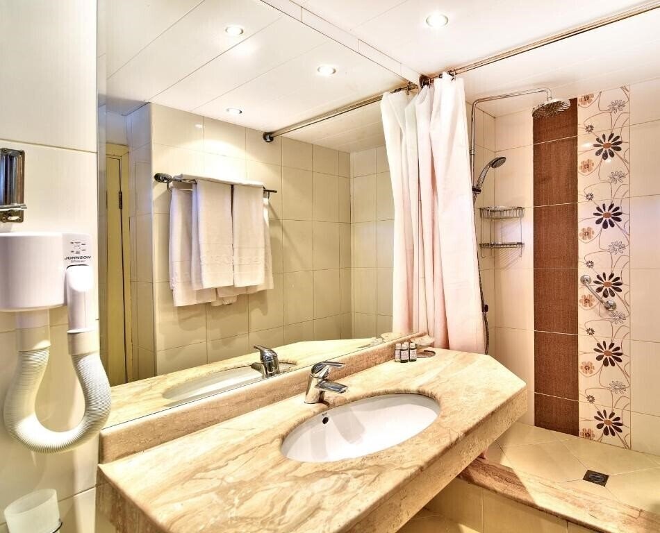 Фотография Sandy Beach 4*