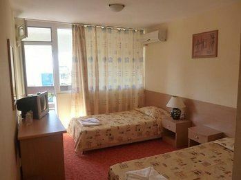 Отель Ahilea 3*