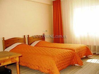 Отель Chateau Hotel 4*