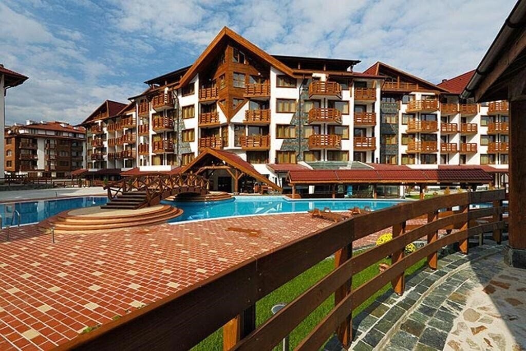 Отель Belvedere Holiday Club 4*