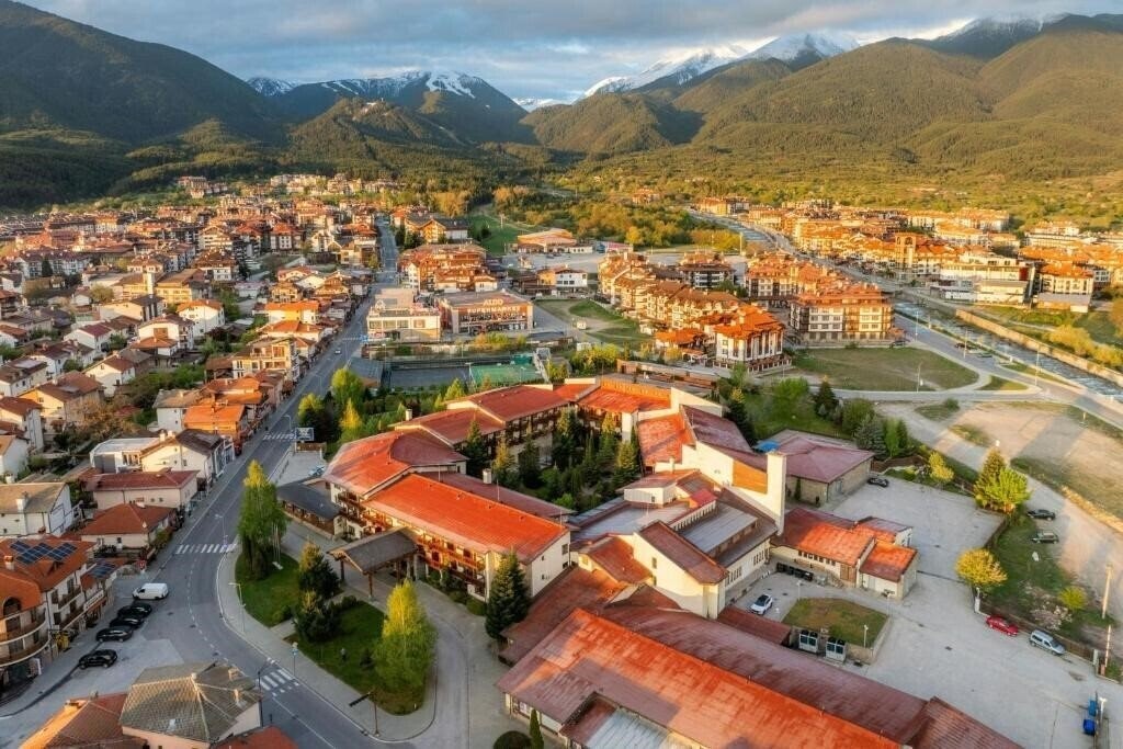 Фото Four Points by Sheraton Bansko (ex. Strazhite Hotel, Downtown Ski & SPA) 4*