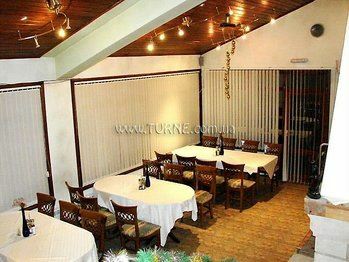 Отель Vikoni Family Hotel (ex. Vikony, Vikoni Hotel) 3*