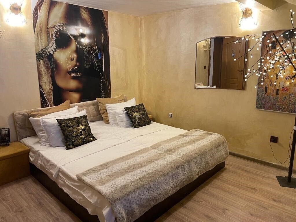 Отель Ski Lift Hotel by Andre (ex. Mountain Paradise Bansko, Family Hotel Ski Lift Hotel, SLH by Andre Wellness & Recreation ) 3*